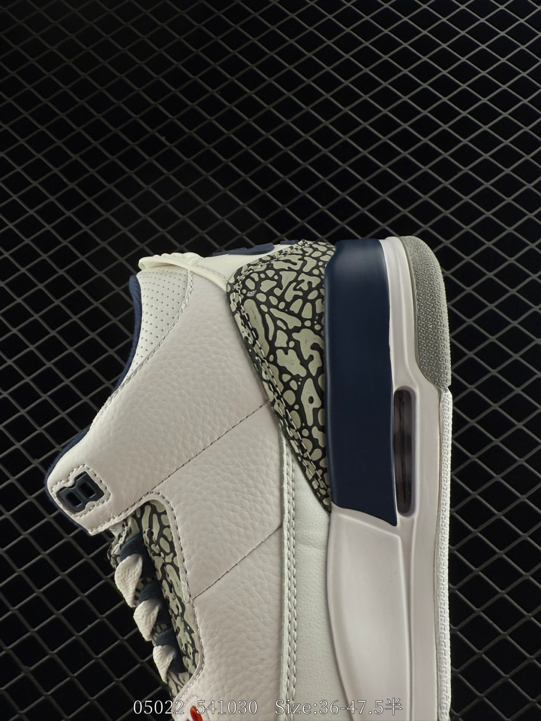 Air Jordan 3 Valentine's Day WMNS